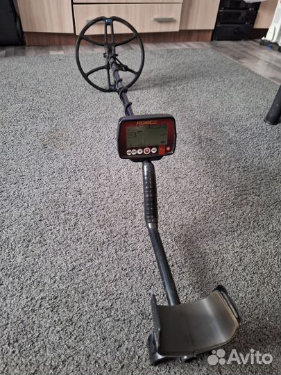 Металлоискатель fisher f44