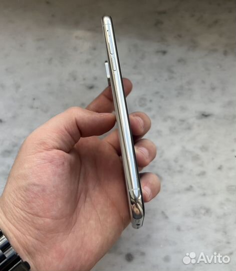 iPhone X, 64 ГБ