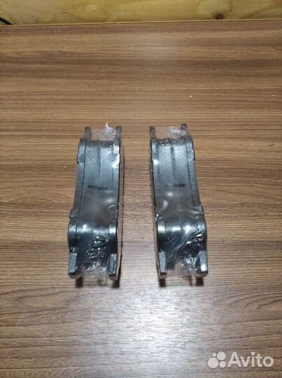 Колодки тормозные дисковые задние