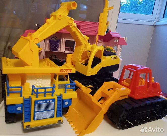 Машины детские строительные