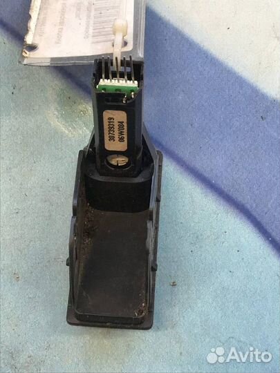 Кнопка аварийной остановки 30739319