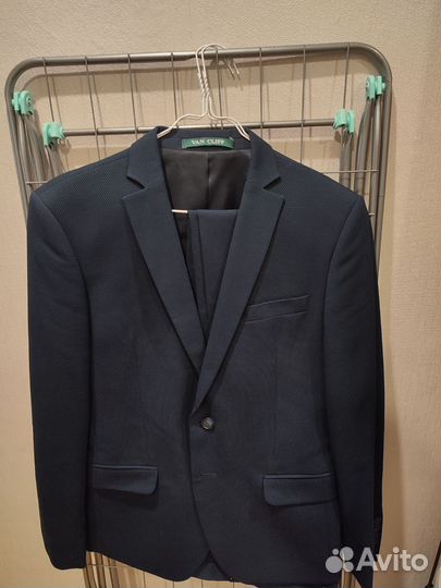 Мужской классический костюм