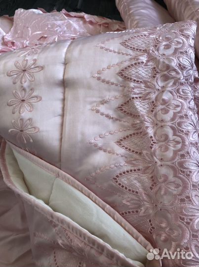 Комплект шторы,покрывало,подушки,простыня