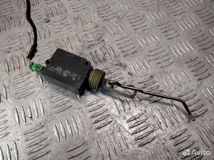 Активатор замка багажника Audi A4 B5