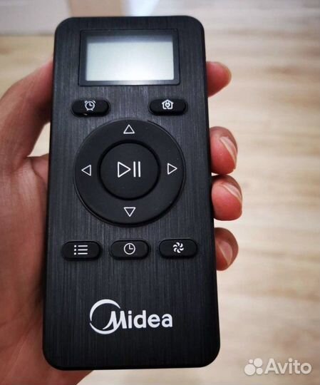 Робот пылесос Midea