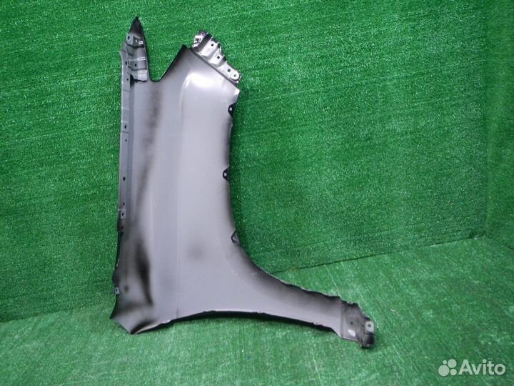 Крыло переднее левое Toyota Land Cruiser Prado 150