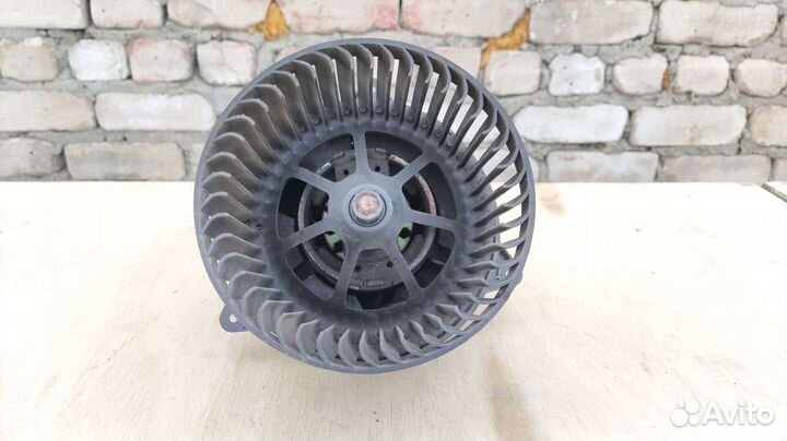 Вентилятор отопителя Ford Tourneo Connect