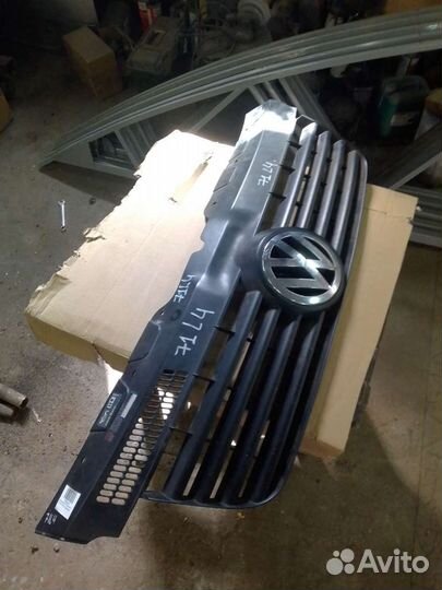 Решетка радиатора Фольксваген транспортер Т 5