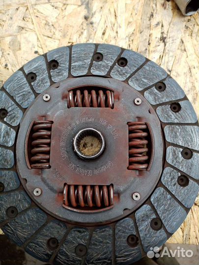 Запчасти на passat б3