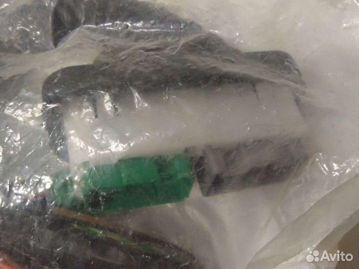 Chrysler Grand Voyager RT 2011+ проводка двери лев