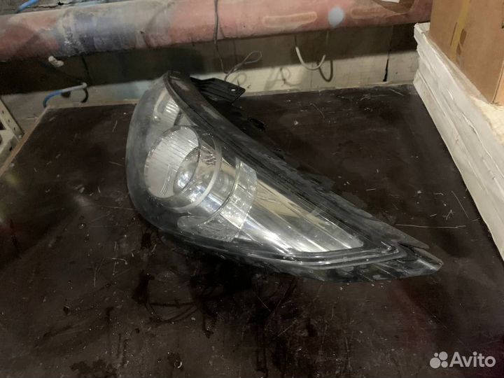 Hyundai IX35 фара левая