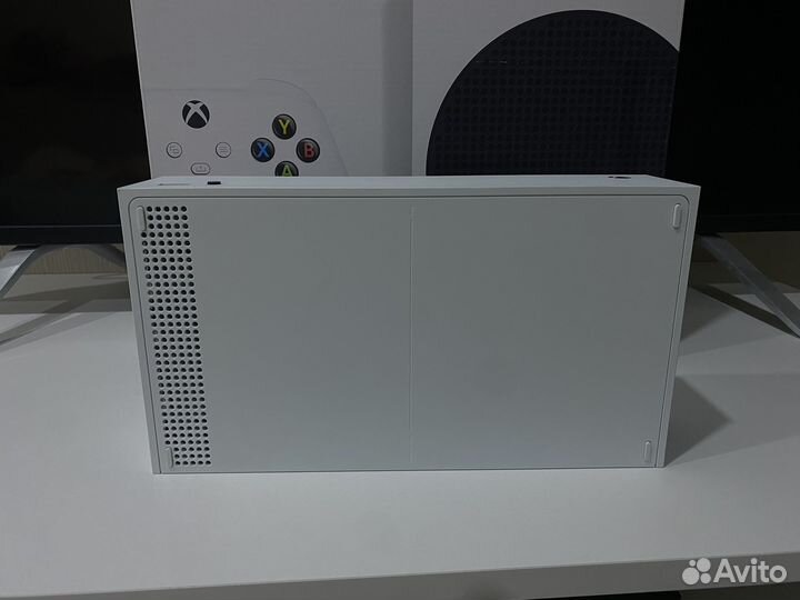 Xbox series s + 2 геймпада + Акумуляторы + hdmi