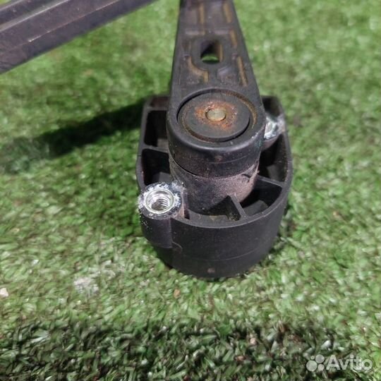 Датчик дорожного просвета задний Bmw F10