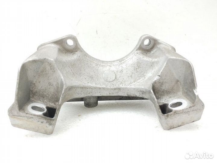 Кронштейн кпп Bmw 5-Series E60 2004