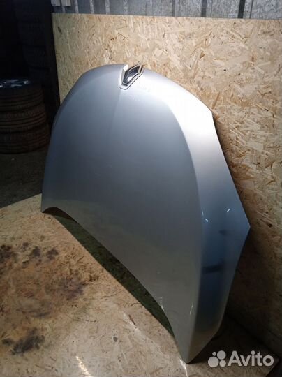 Капот Renault Megane