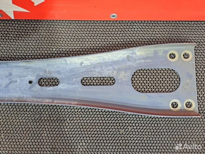 Траверса рамы Daf XF106