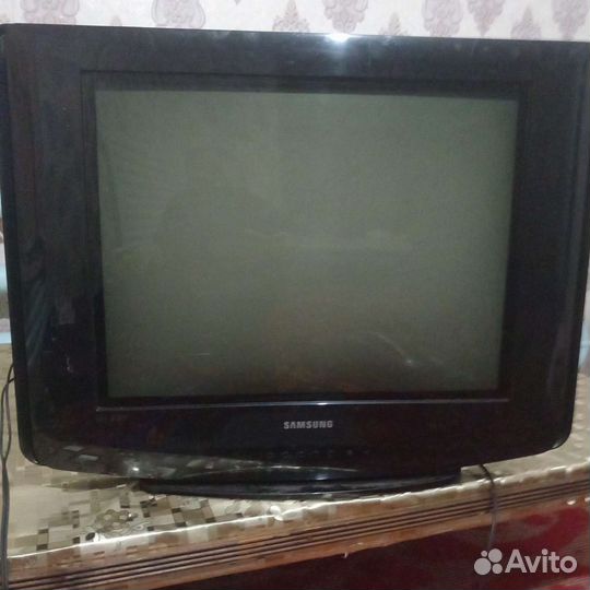 Телевизор samsung