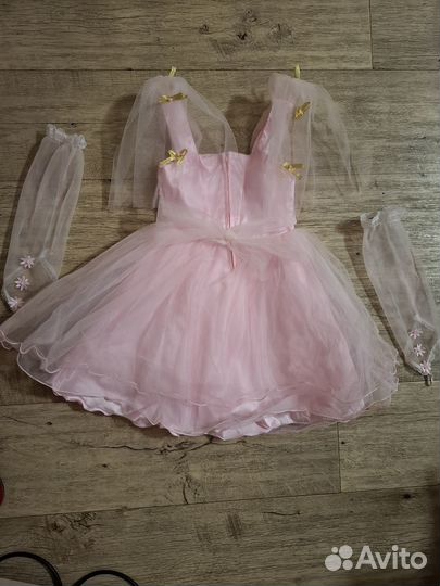 Платье праздничное для девочки 5-6 лет