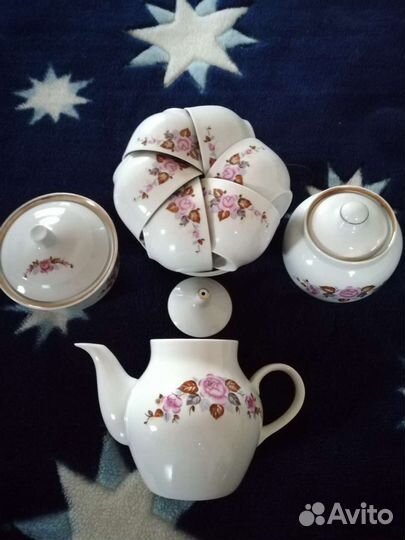Столовый и чайный сервизы
