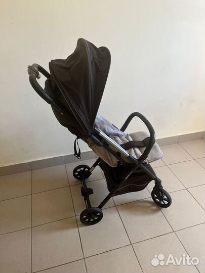 Продам прогулочную коляску