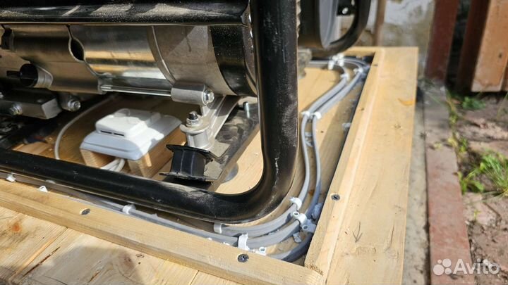 Бензиновый генератор Huter 2,5 квт