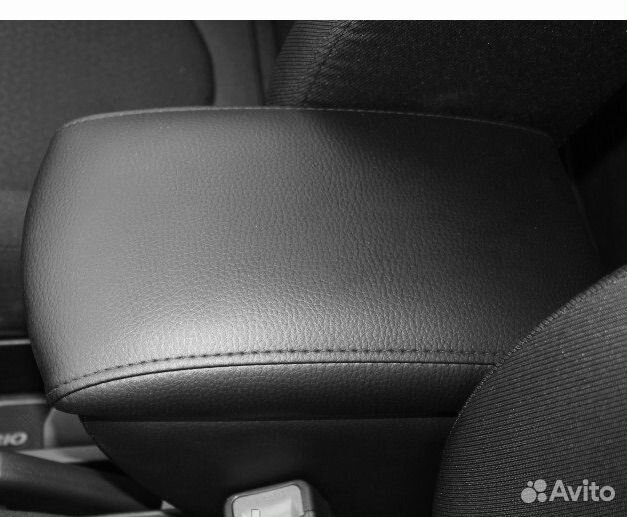 Подлокотник Шевроле Кобальт