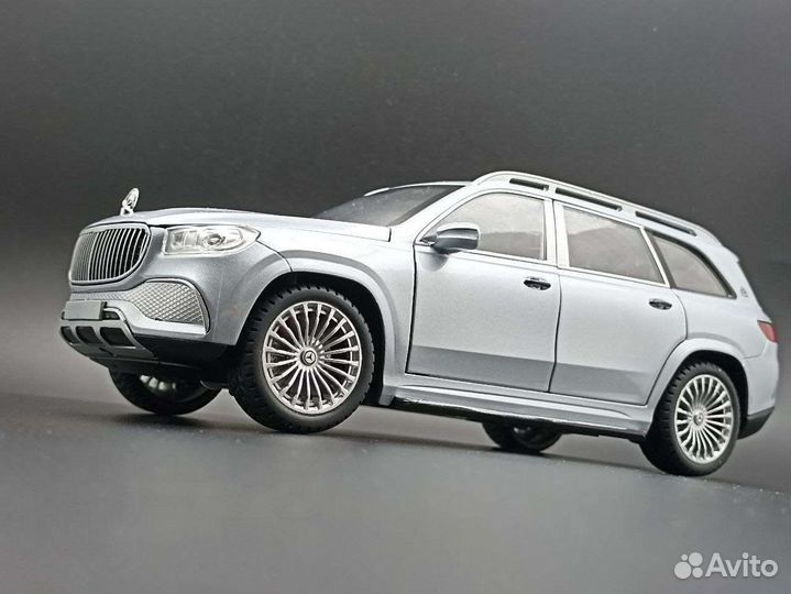 Коллекционные мет машини Mercedes-Maybach GLS 600