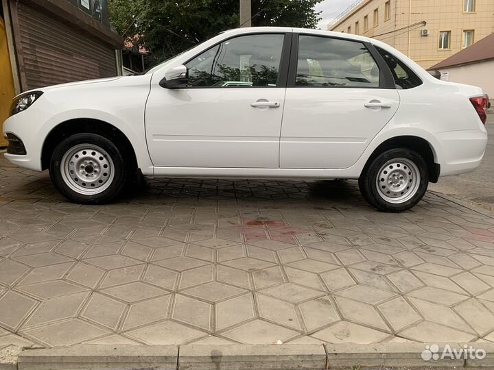 LADA Granta 1.6 МТ, 2024, 4 км