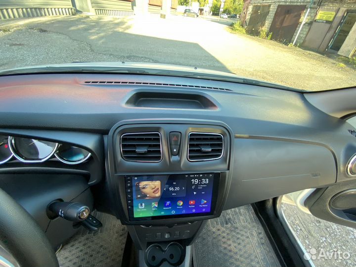 Магнитола Renault Logan Teyes Spro plus