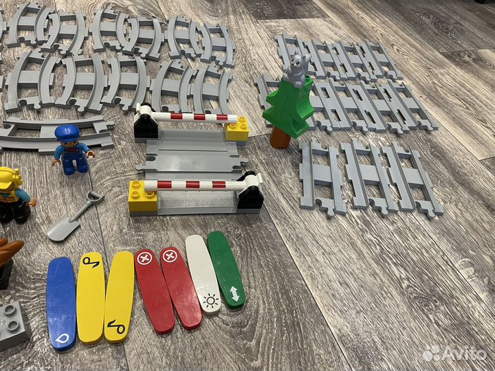 Lego поезд с доп.наборами