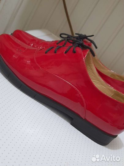Туфли лак кожа новые