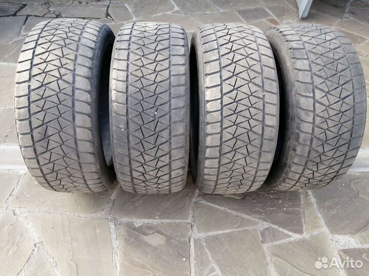 Bridgestone Blizzak DM-V2 275/45 R20 110T