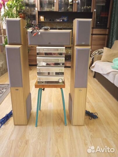 Музыкальный центр