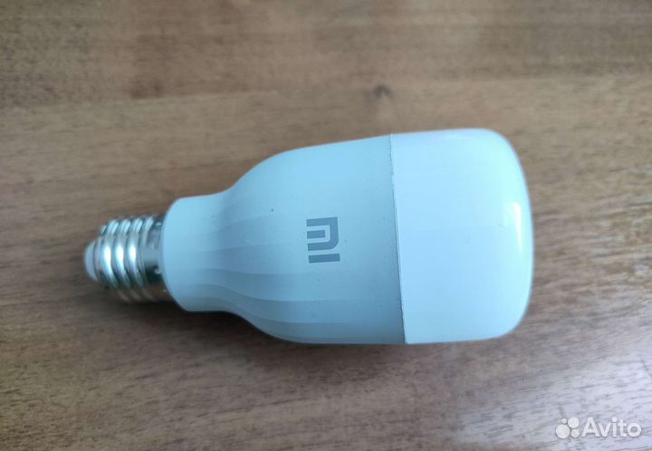 Умная лампочка xiaomi