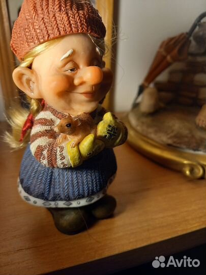 Шапокляк фигурка- сувенир