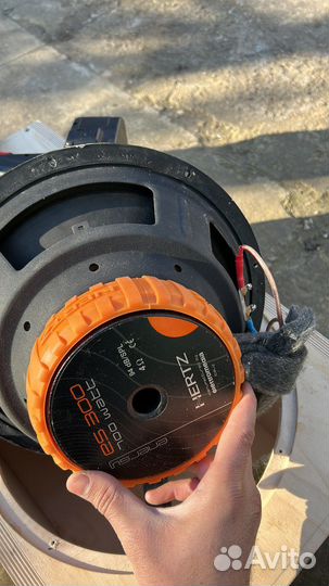 Hertz es 300 (сабвуфер )