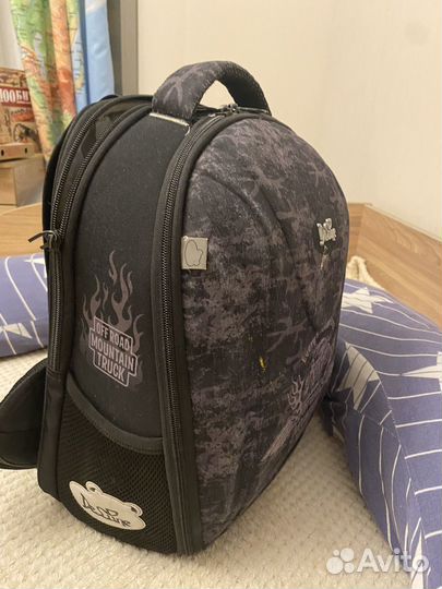 Портфель школьный