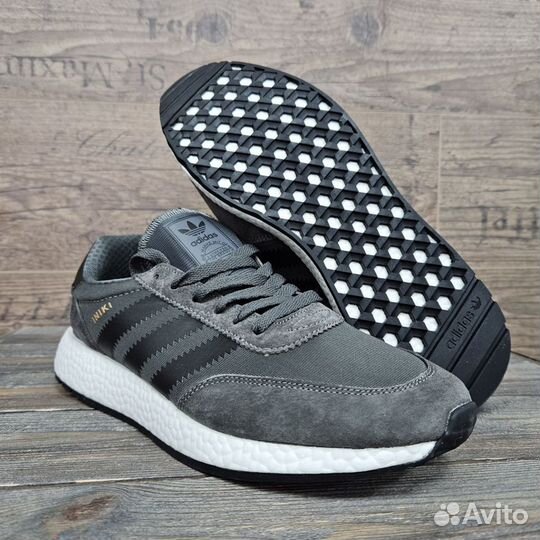 Кроссовки Adidas Iniki, 41-45