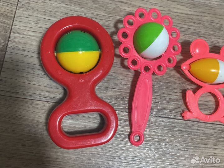 Детские игрушки погремушки