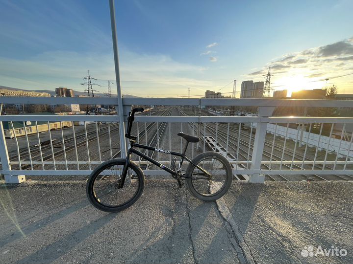 Трюковой велосипед BMX