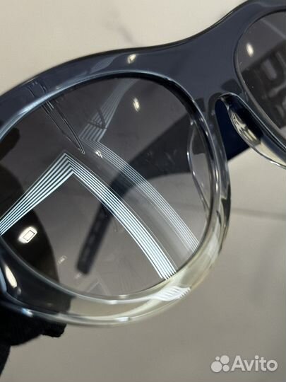 Солнцезащитные очки Hugo boss