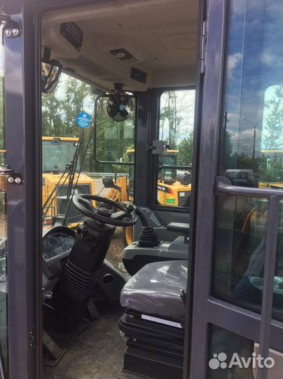 Фронтальный погрузчик XCMG LW500FN, 2023