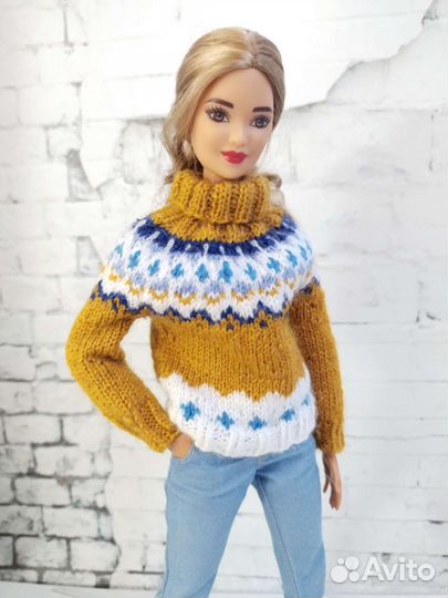 Свитер для кукол Барби