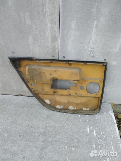 Дверная карта задняя правая vоlvo 760 вольво 760