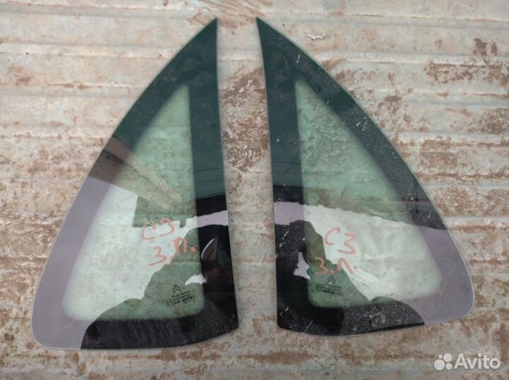 Форточка задняя Ситроен С3 02-09