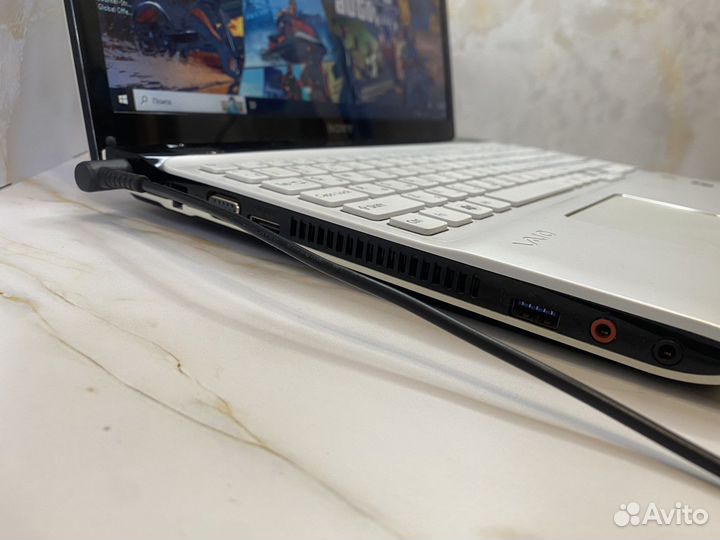 Игровой ноутбук Sony i7/8Gb/SSD+HHD