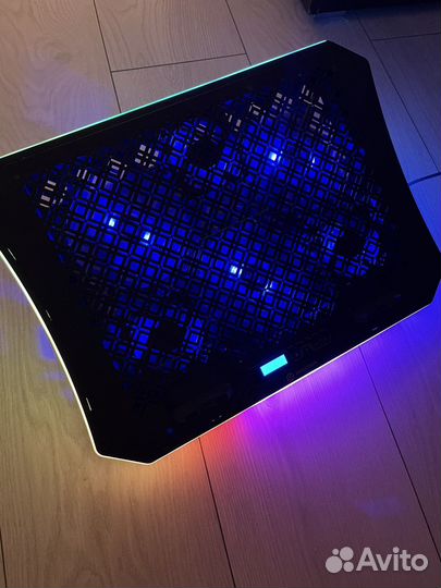 Подставка для охлаждения ноутбука