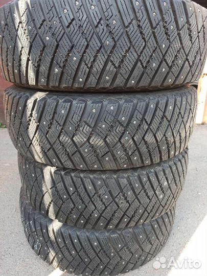 Goodyear UltraGrip Ice Arctic SUV 215/65 R17 99T