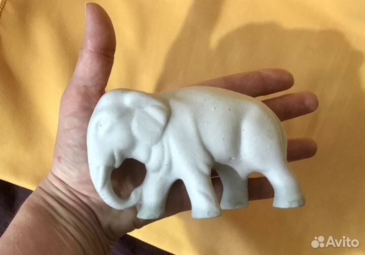 Статуэтка слон фарфор СССР