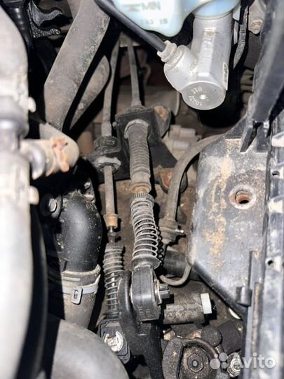 Кулиса МКПП с тросами Skoda Octavia A5 1.4 МКПП